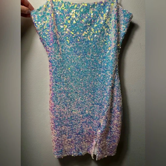 NWT Windsor Sequin Mini Dress Medium White Rainbow Glitter Party Club Bride Glam - Picture 10 of 15